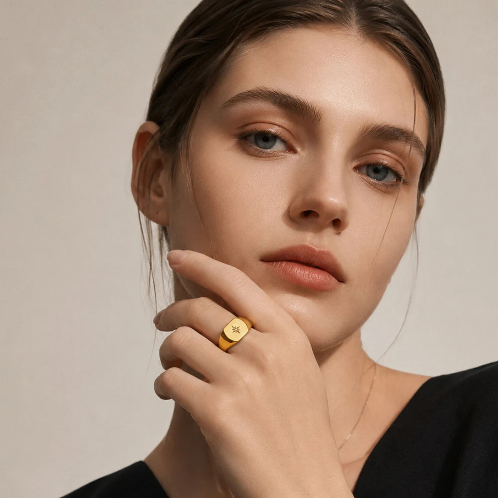 Vintage Star Signet Ring