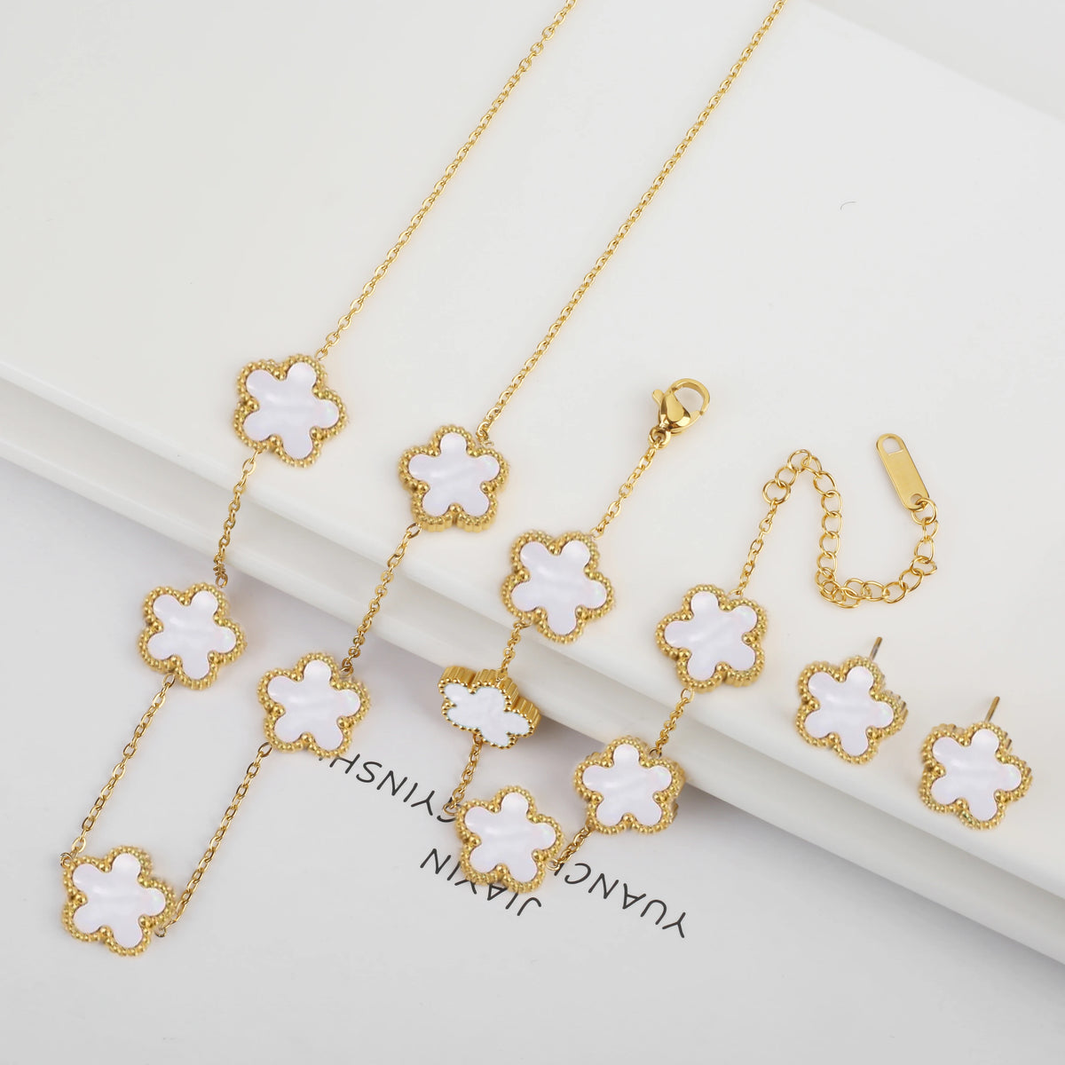Five-Leaf Clover Jewelry Set