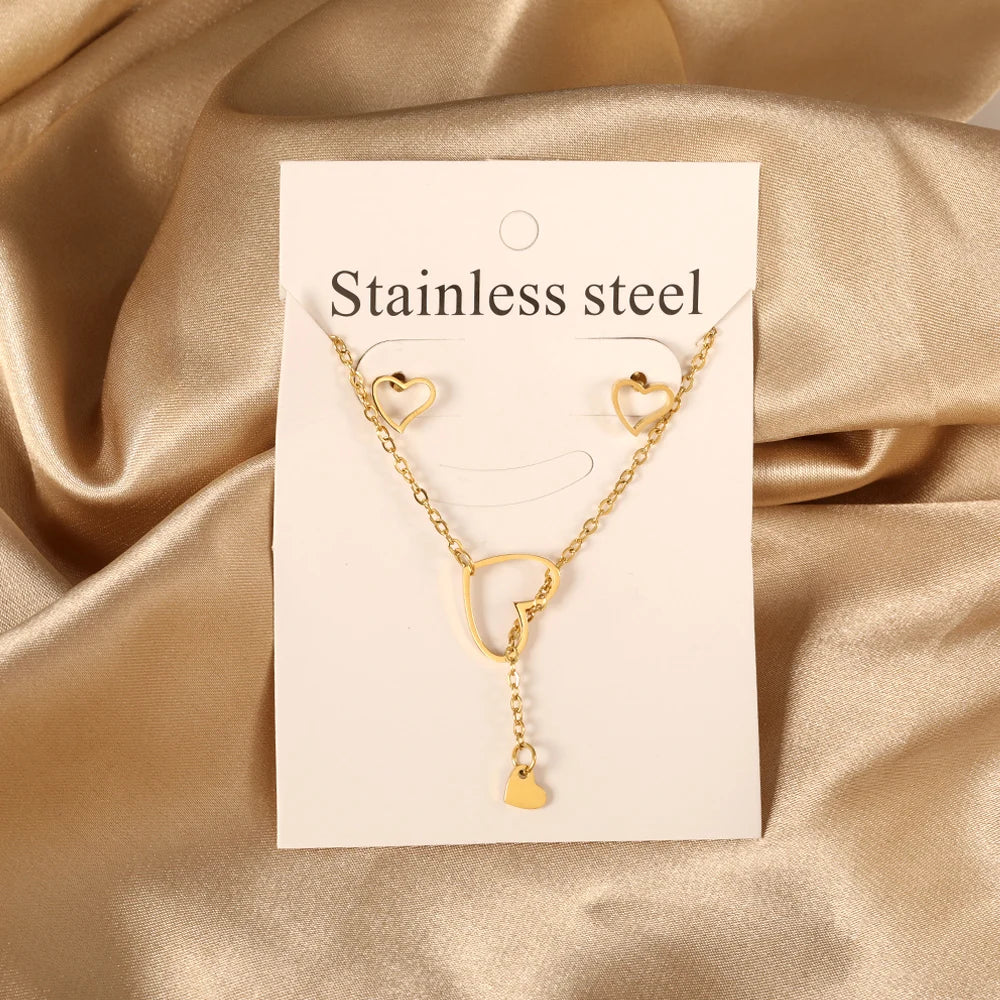 Layered Heart Pendant Necklace Set